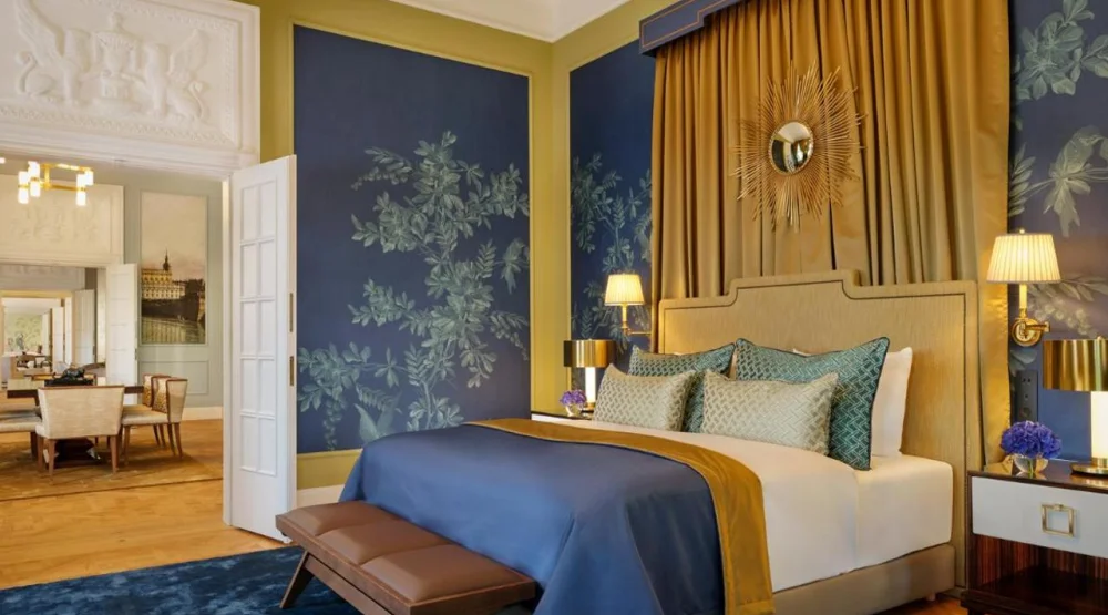 King Suite at Hotel Taschenbergpalais Kempinski