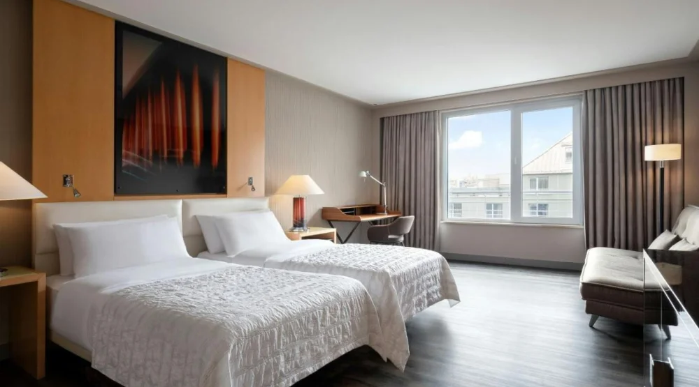 Executive Twin Room at Le Meridien Munich