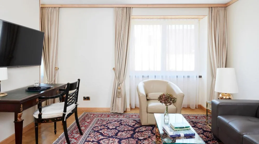 Superior Double Apartment at Living Hotel De Medici