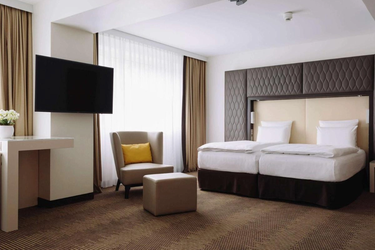 Pullman Berlin Schweizerhof - Hotel Photo 9