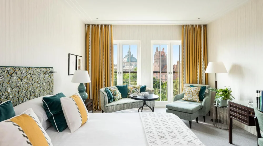 Superior Deluxe King Room at Rocco Forte The Charles