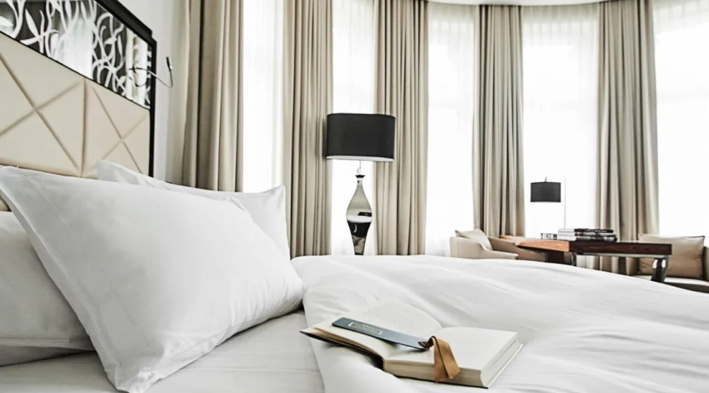 Junior Suite, One King at Roomers Berlin Steinplatz Autograph Collection