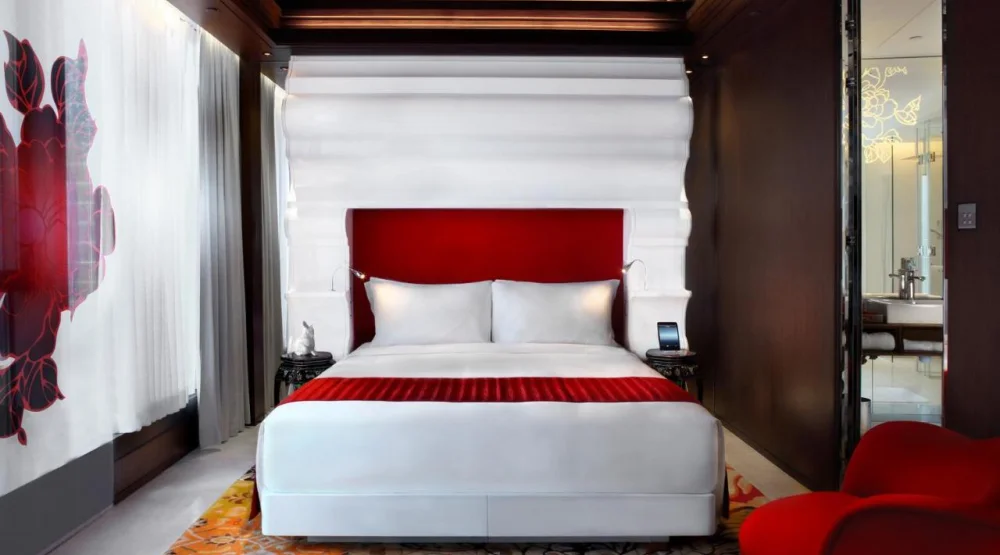 Full Moon King Room with Partial Harbor View at Mira Moon