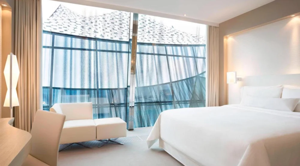 Classic Elbphilharmonie, Guest Room, One King, Atrium View at The Westin Hamburg Elbphilharmonie