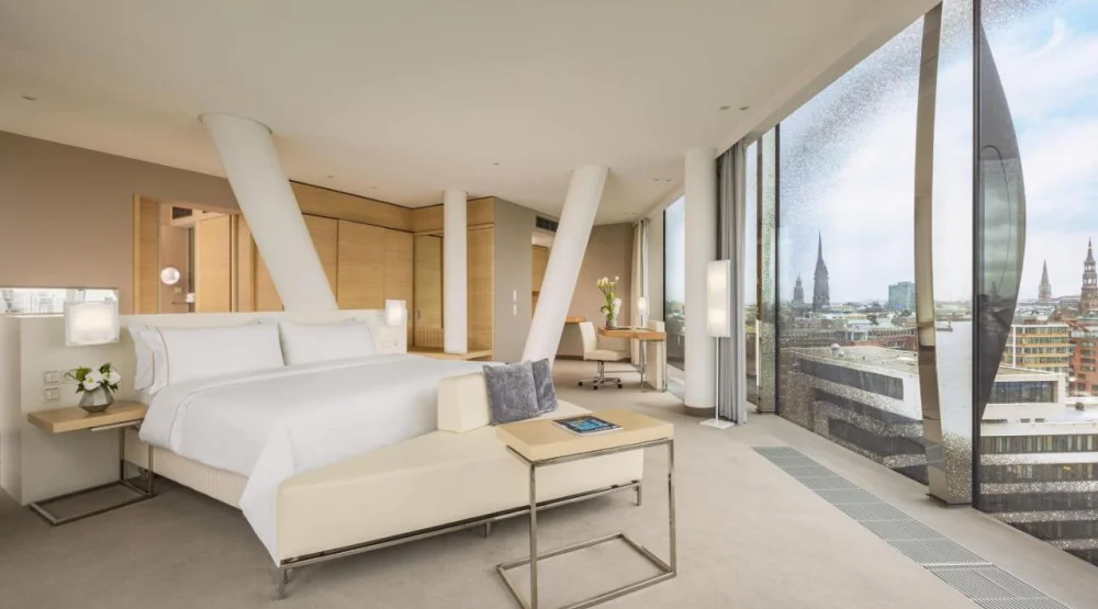 Junior Horizon King Suite with City View at The Westin Hamburg Elbphilharmonie