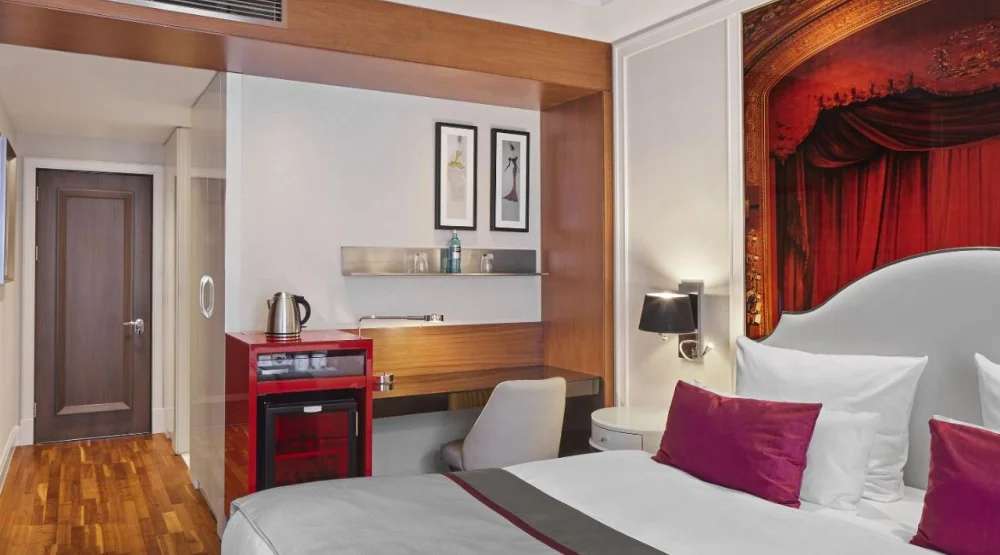 Deluxe Double Or Twin Room at Titanic Gendarmenmarkt Berlin