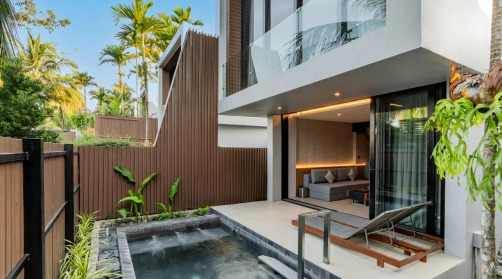 Grand Duplex Villa with Private Pool at Casa de La Flora