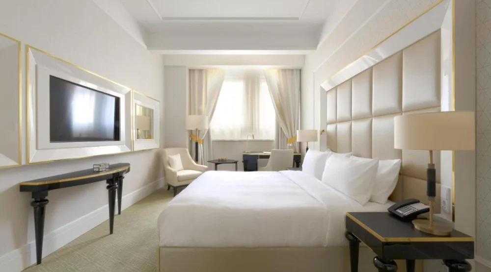 King Room at Parisi Udvar Hotel Budapest