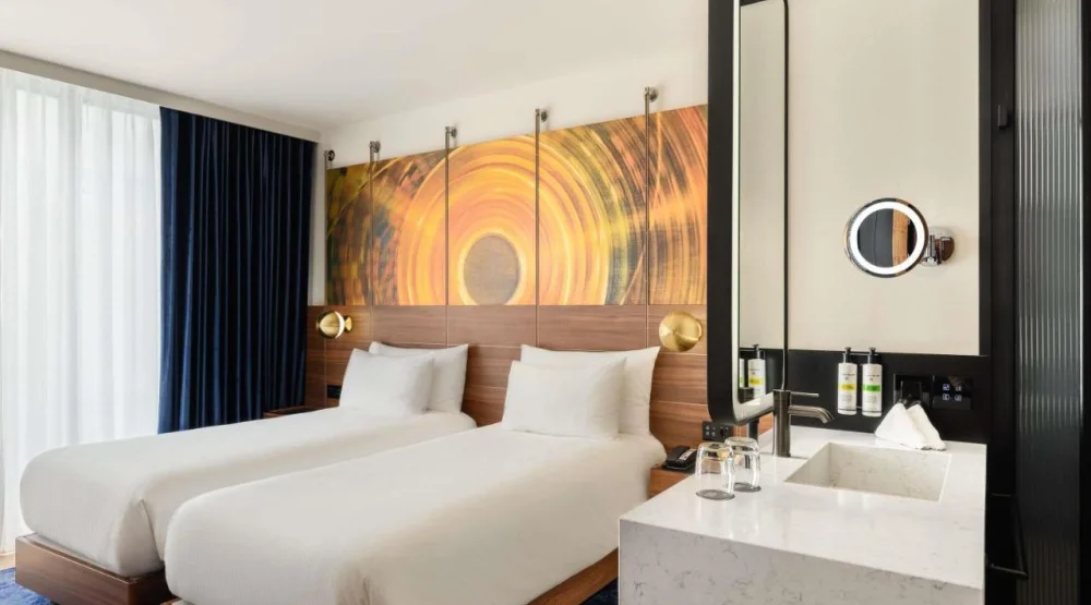 Deluxe Twin Room at Pullman Budapest