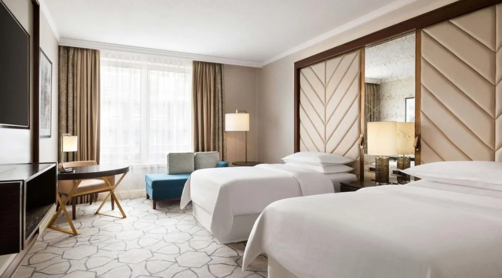 Classic, Guest Room, Two Twin at Sheraton Grand Warsaw