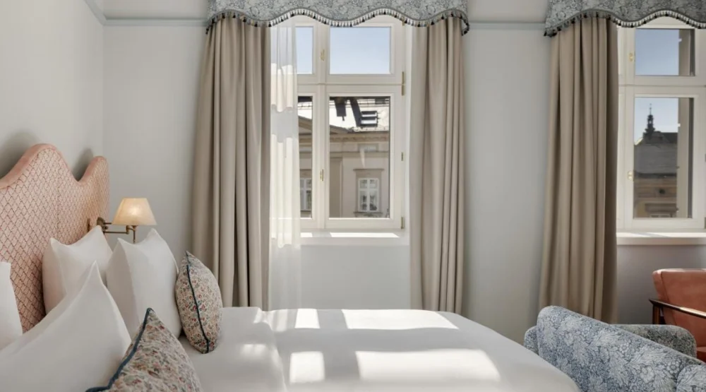 Heritage Twin Room at Stradom House Autograph Collection