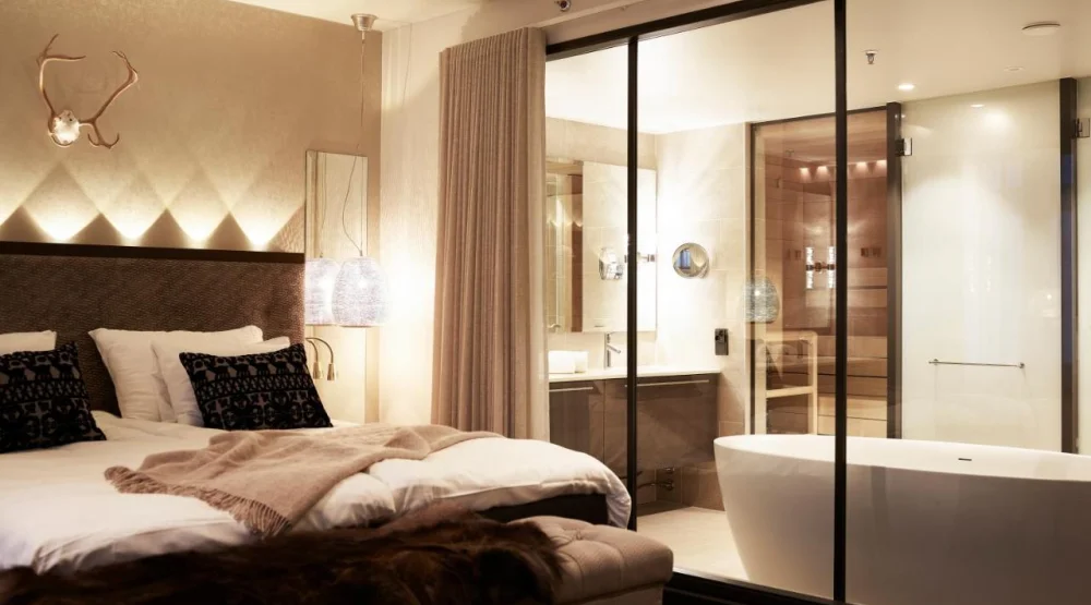 Arctic Deluxe Spa Double - Bathtub and Sauna at Lapland Hotels Bulevardi