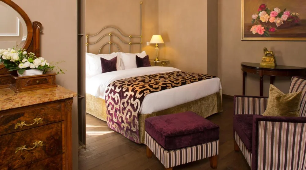 Suite with Queen Bed at Hotel De La Cigogne