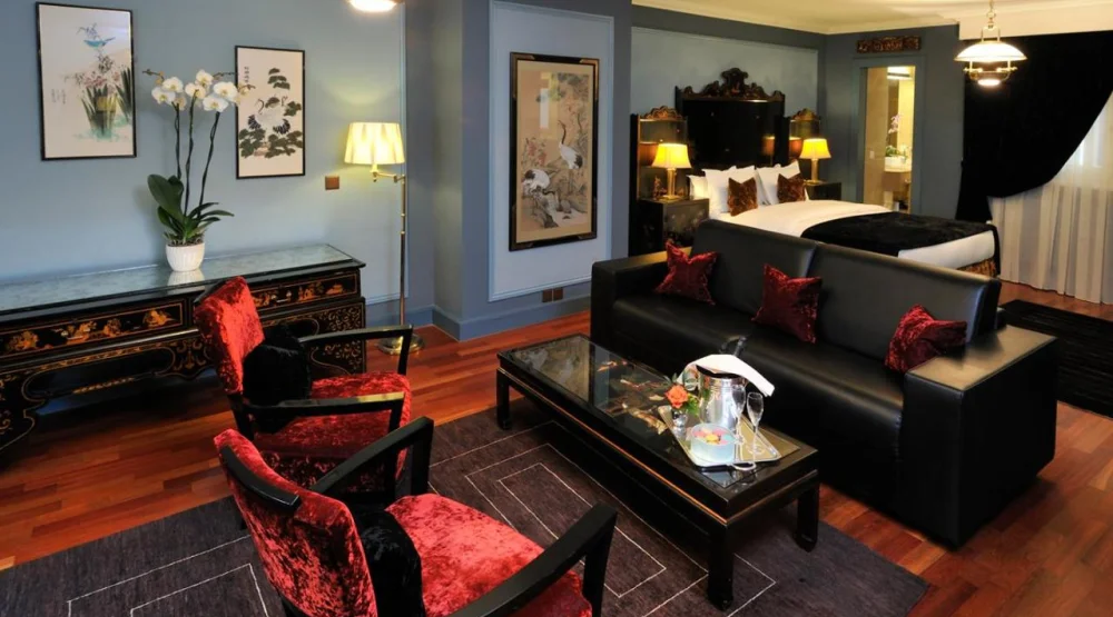 Junior Suite with Queen Bed at Hotel De La Cigogne