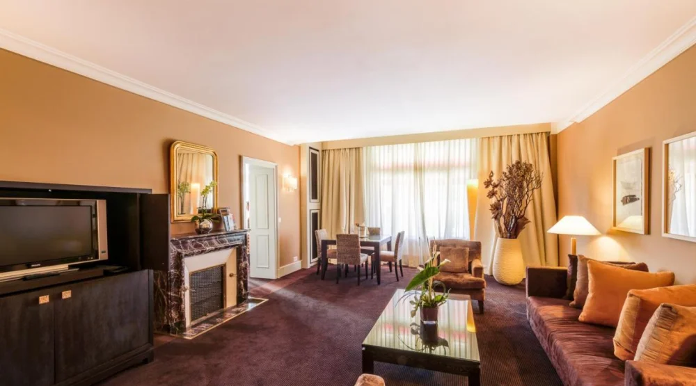 Deluxe One Bedroom Suite at Lausanne Palace