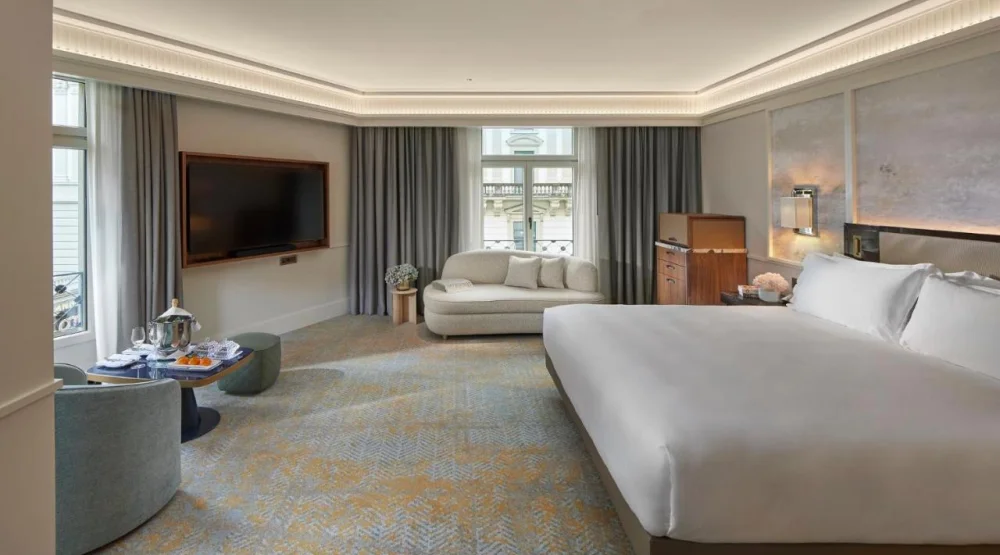 Junior Suite at Mandarin Oriental Savoy Zurich
