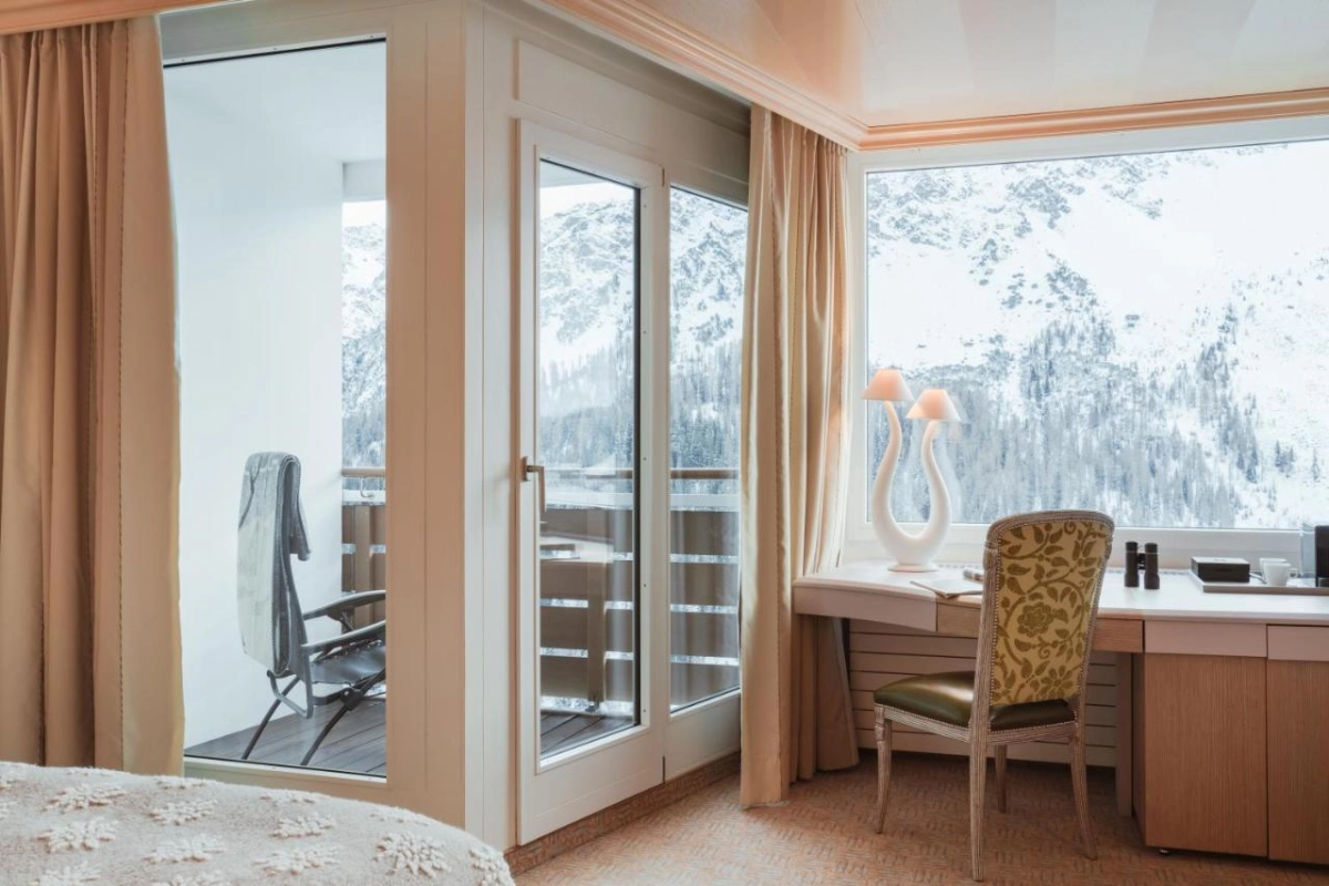 Tschuggen Grand - Hotel Photo 26