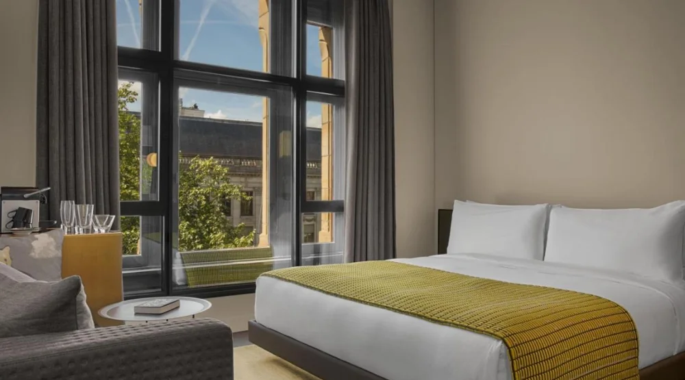 Superior Canal  Bank King, Guest Room, One King, Canal View at W Amsterdam