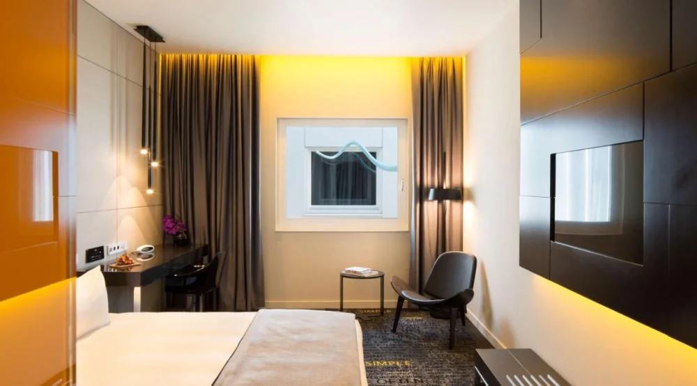 Art King Room at Art'otel Amsterdam