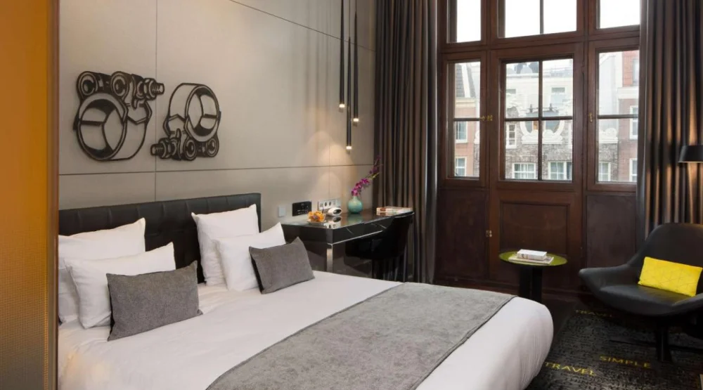Art Room plus King at Art'otel Amsterdam