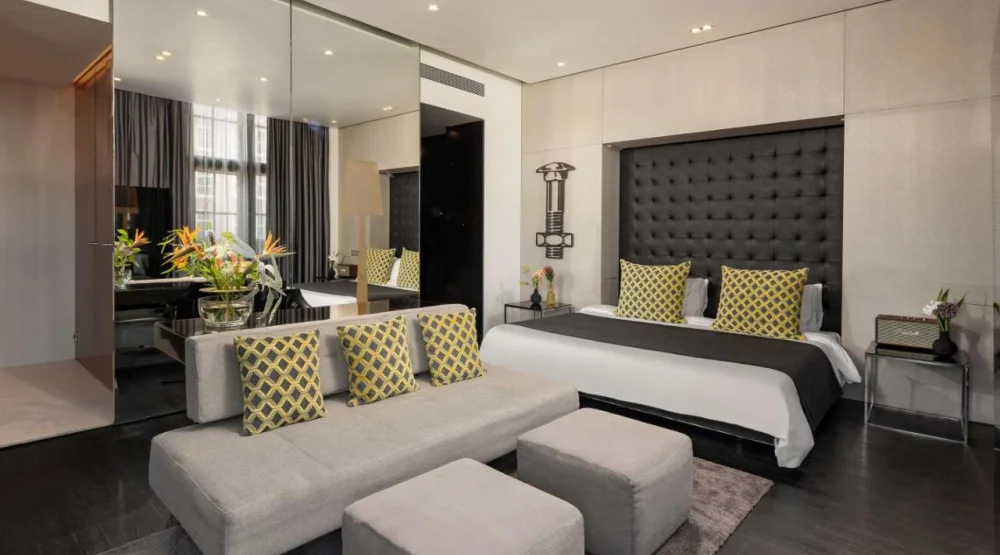 Art Junior Suite with Canal View at Art'otel Amsterdam