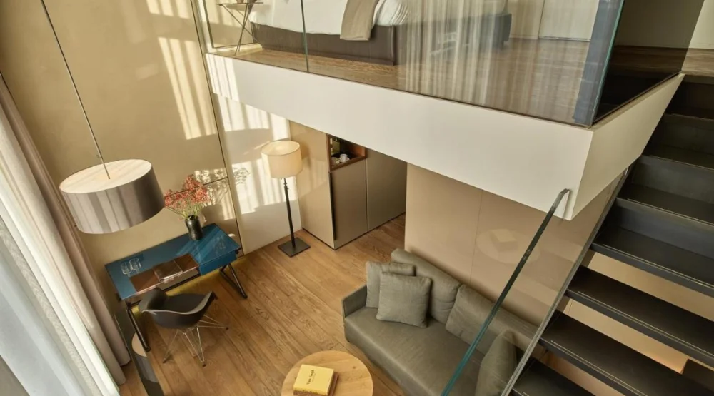 Junior Suite Connecting at Conservatorium Hotel