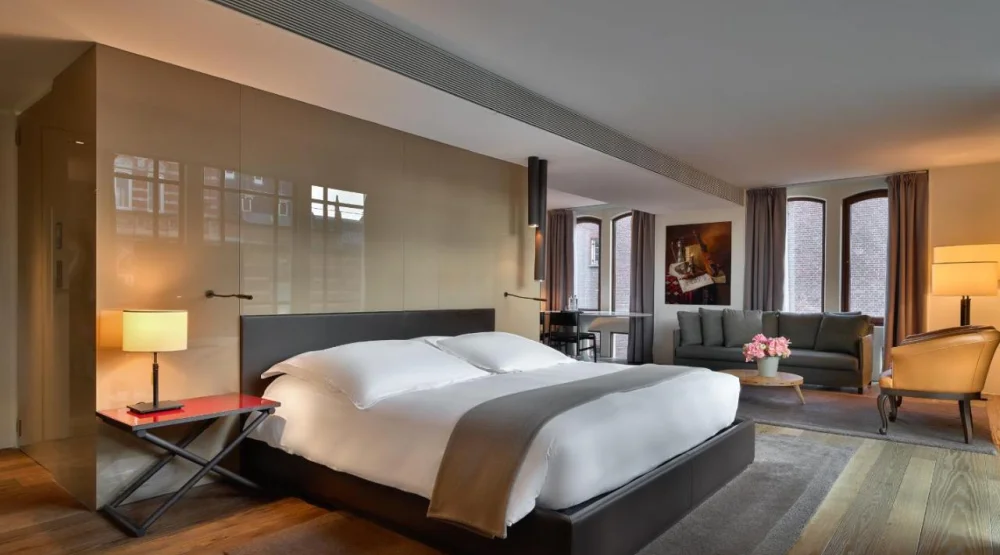 Grand Junior Suite at Conservatorium Hotel