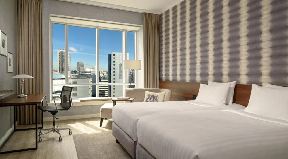 Deluxe Twin Room High Floor at Rotterdam Marriott