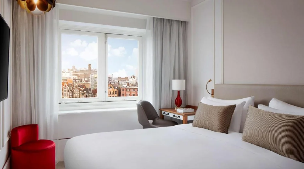 Small Superior Room with Canal View at Tivoli Doelen Amsterdam