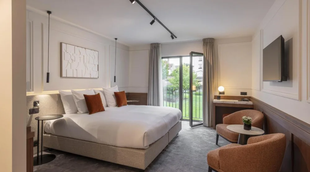 Pavilion Room with Castle View at Hotel Dukes Palace