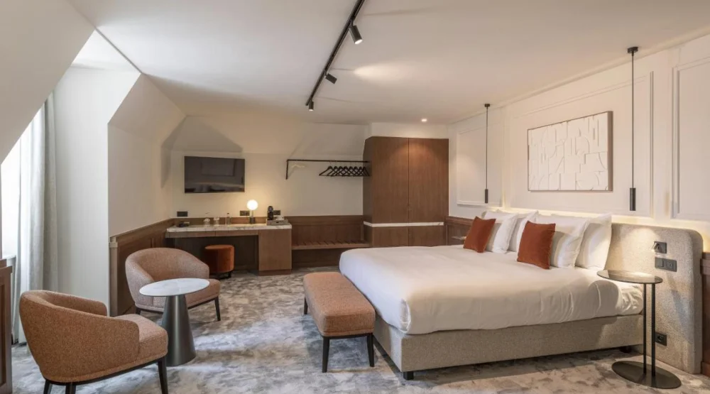 Pavilion Junior Suite at Hotel Dukes Palace