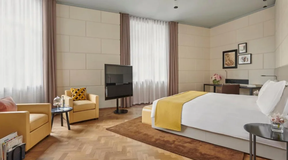 Deluxe Suite at Hotel Cafe Royal