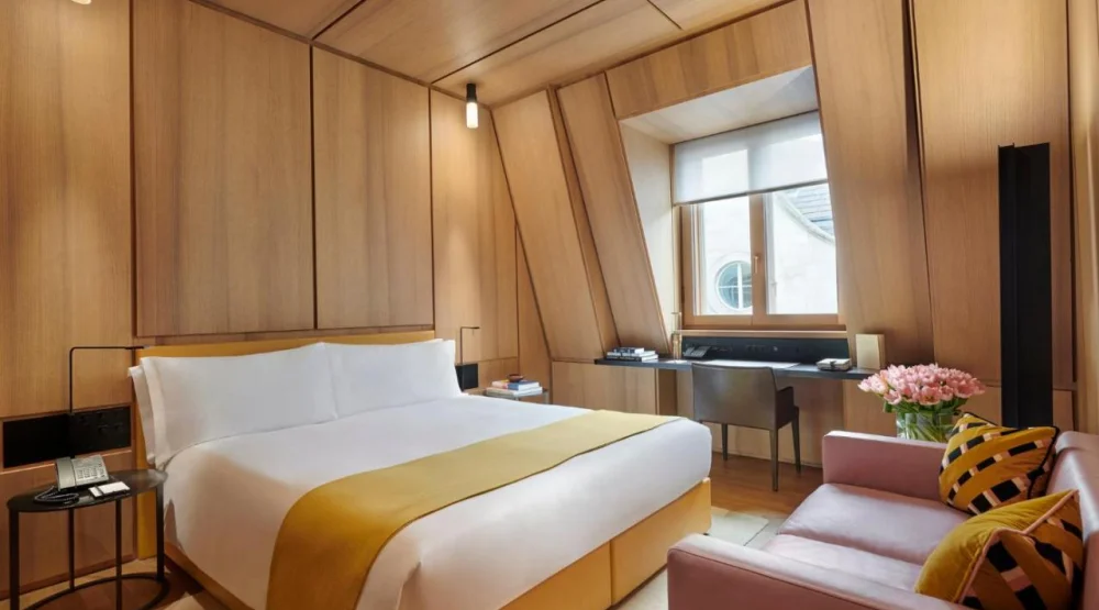 Deluxe King Room at Hotel Cafe Royal