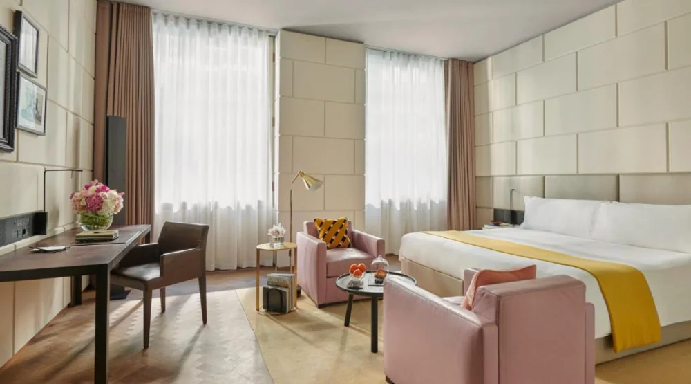 Grand Deluxe King Or Twin Room at Hotel Cafe Royal