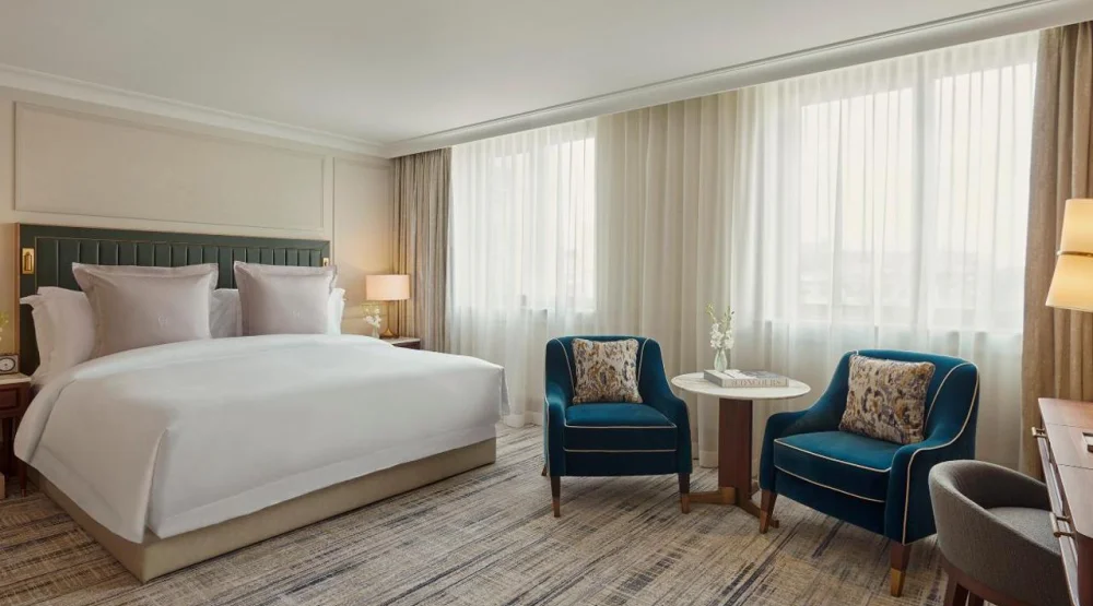 Deluxe Room at Jumeirah Carlton Tower