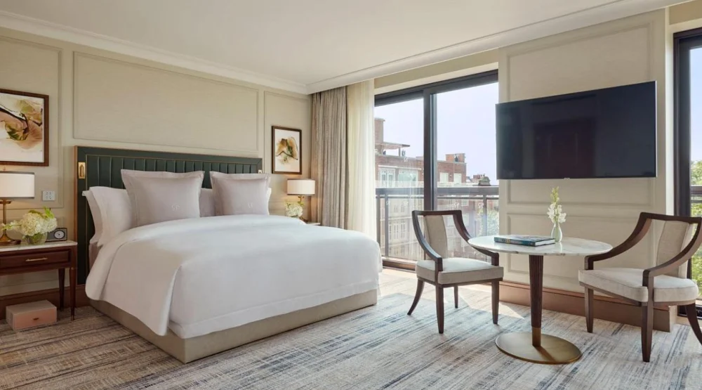 Junior Suite at Jumeirah Carlton Tower