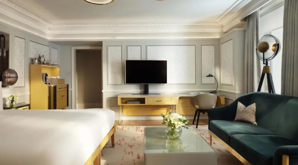 Mandarin Junior Suite King at Mandarin Oriental Hyde Park