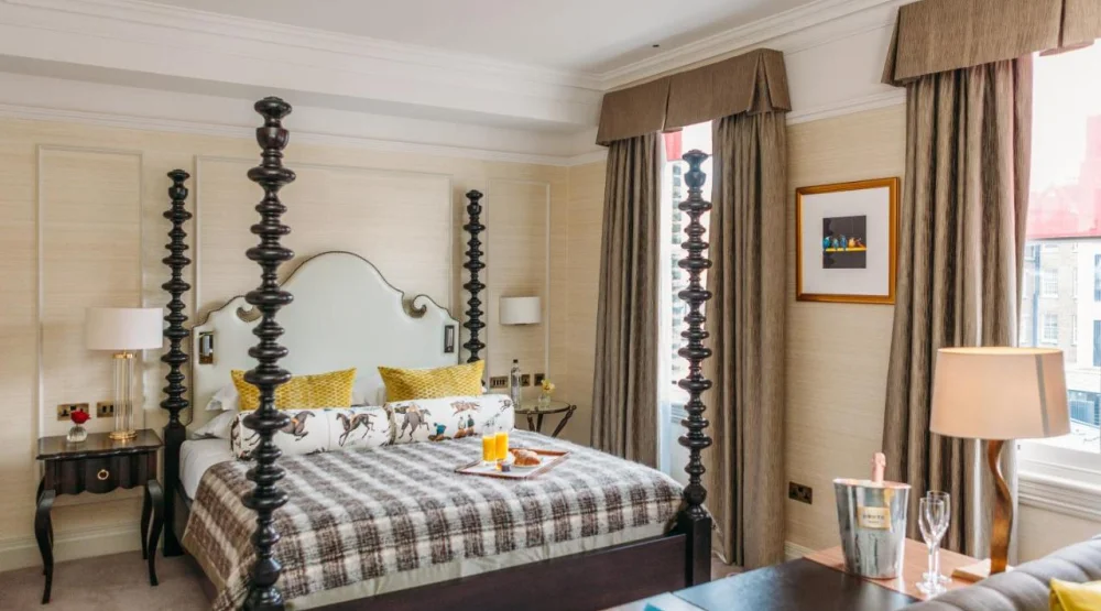 Signature Suite at No. 11 Cadogan Gardens