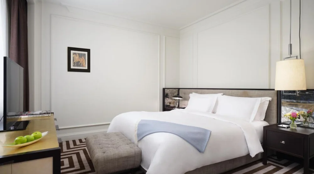 Deluxe King Room at Rosewood London