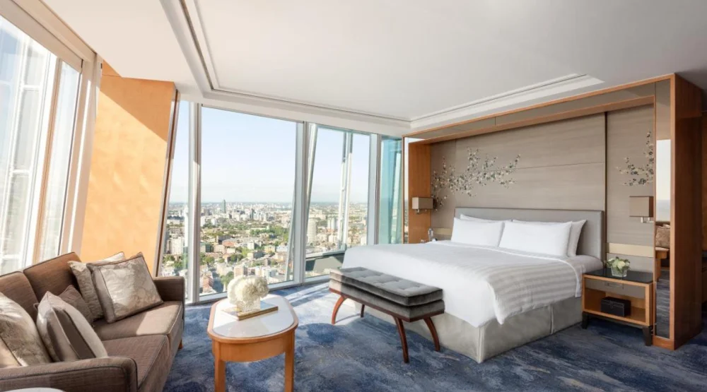 Premier Shard King Room at Shangri-La The Shard