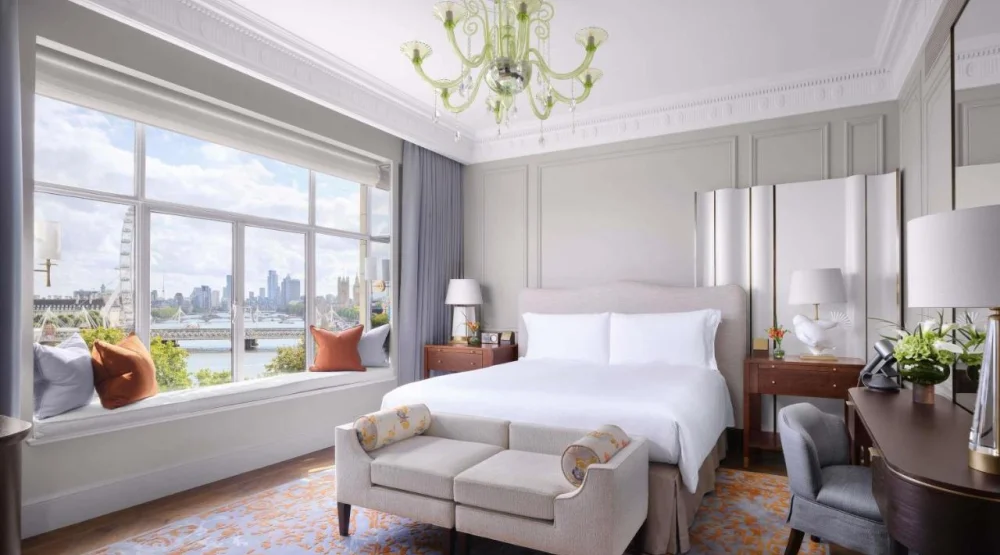 Suite with River View at The Savoy