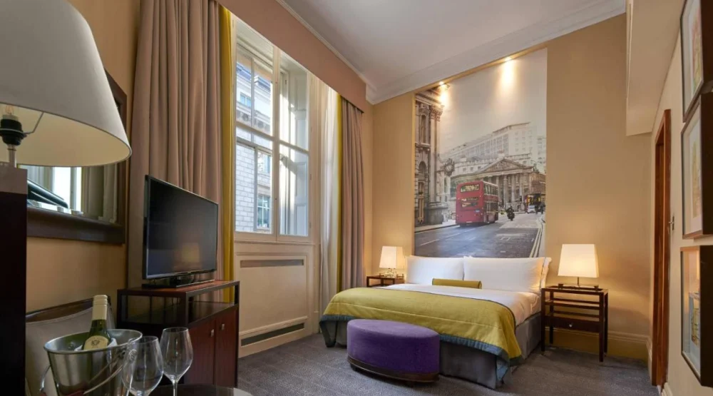 Deluxe One Bedroom Queen Suite at Threadneedles, Autograph Collection