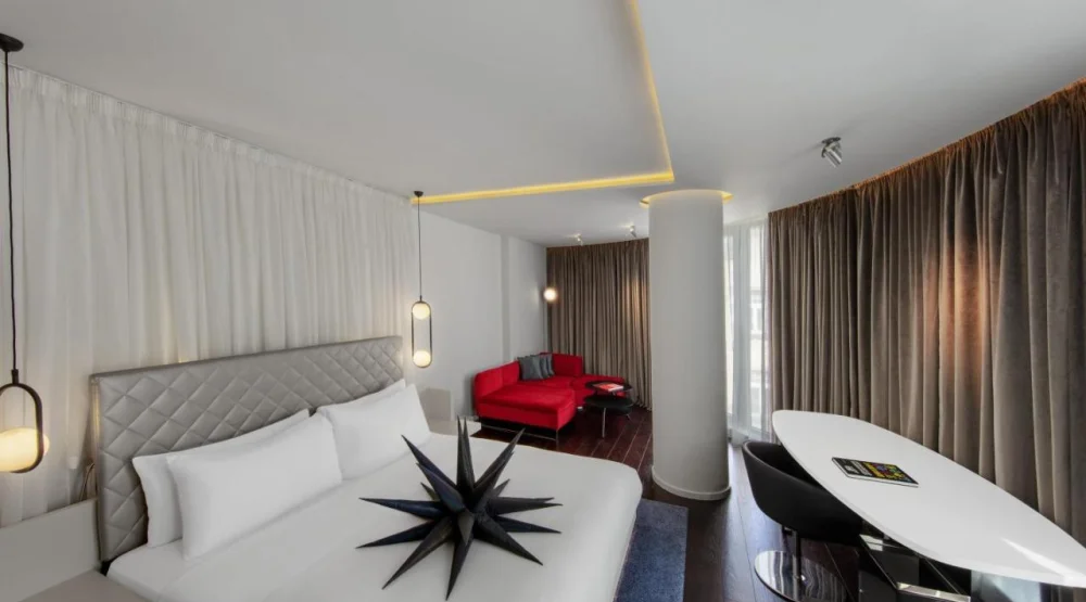 Studio Suite, Suite, One King at W London