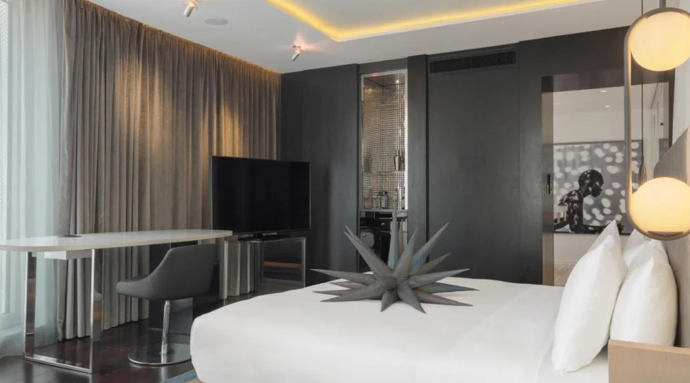 Marvelous Suite, Suite, One King at W London