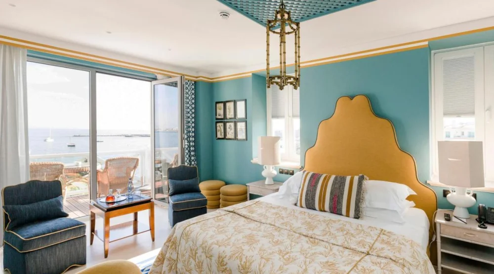 Deluxe Double Room with Sea View at The Albatroz Hotel