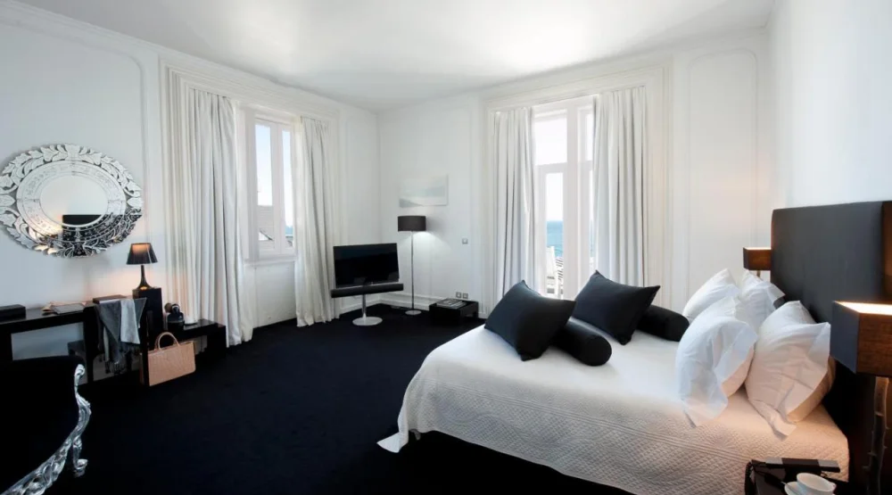 Suite at Farol Hotel