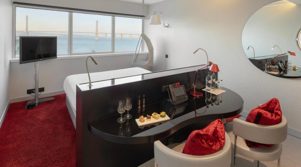 Deluxe Double Or Twin Room at Myriad By Sana