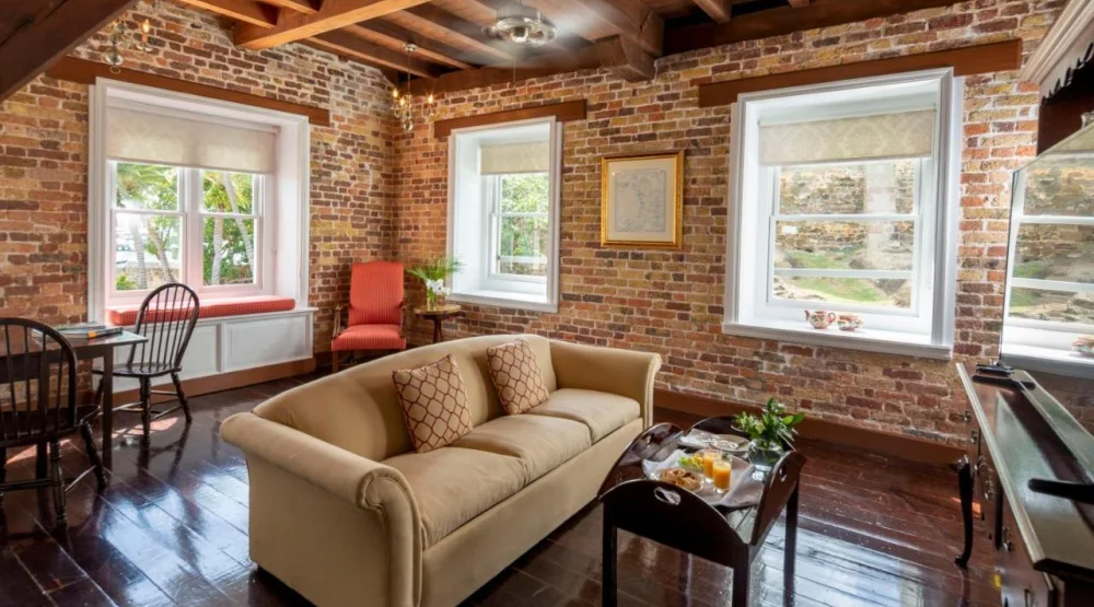 Georgian Suite at Copper and Lumber Store Historic Inn