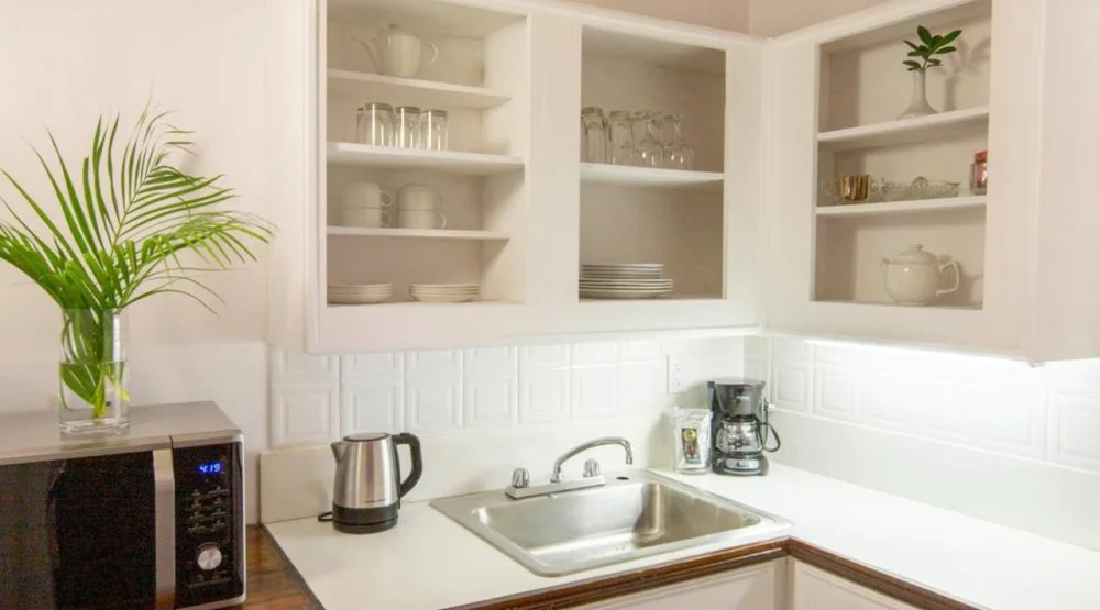 Contemporary Suite at Copper and Lumber Store Historic Inn