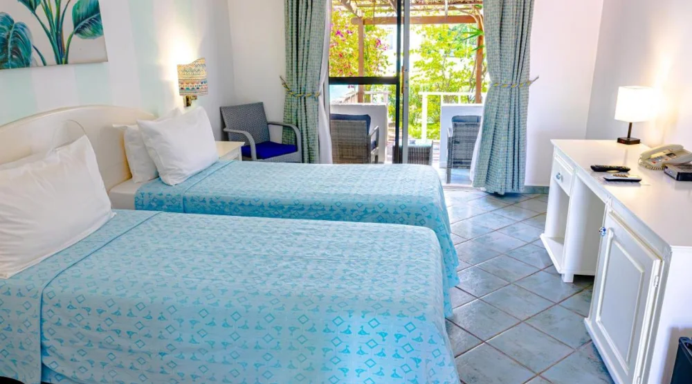 Double Or Twin Room with Garden View at Ocean Point Resort & Spa